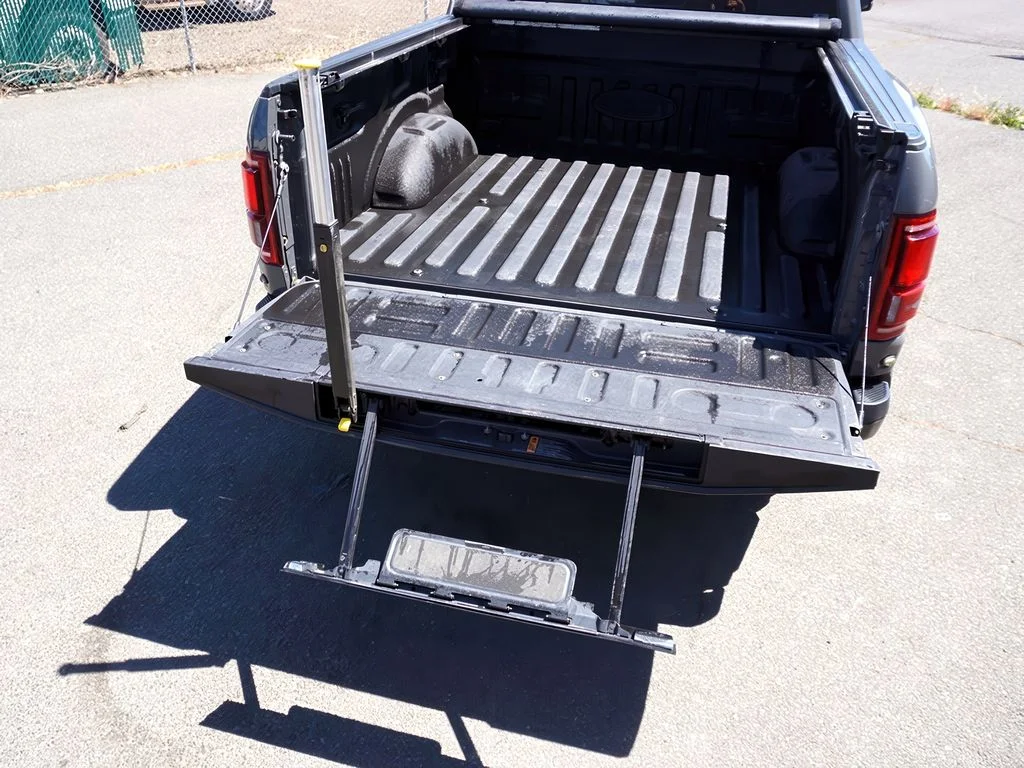 2018 Ford F-150 Raptor - Photo 12