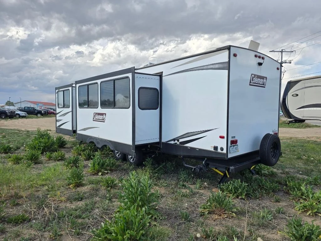Used 2021 White Coleman  image 11