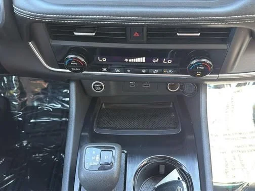 Used 2023 Silver Nissan SV image 17