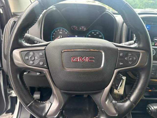 Used 2021 White GMC AT4 w/Leather image 18
