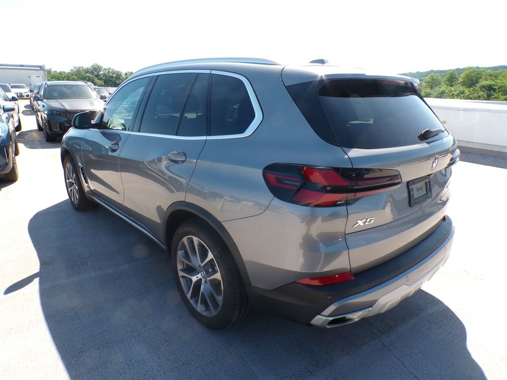 Certified Used 2026 Skyscraper Grey Metallic BMW xDrive40i image 3