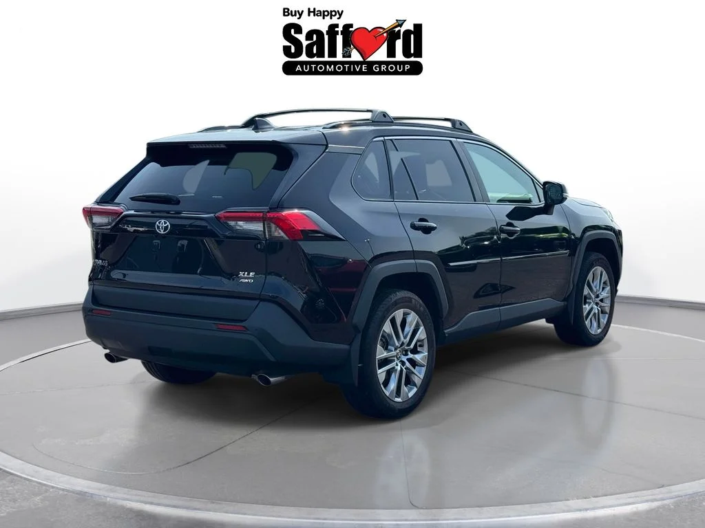 Used 2024 Black Toyota XLE Premium image 9