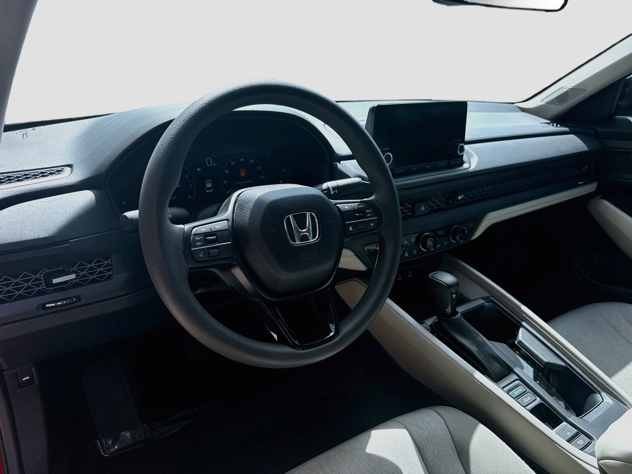 Used 2025 Radiant Red Metallic Honda SE image 7