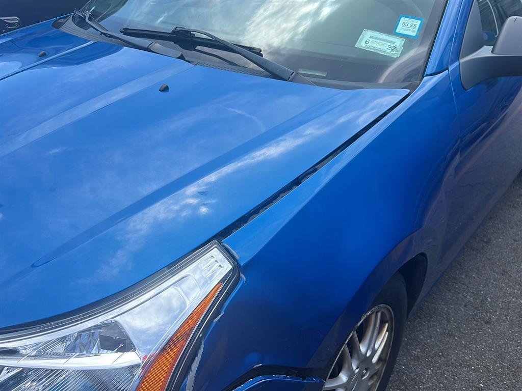 Used 2011 Blue Flame Metallic Ford SE image 5