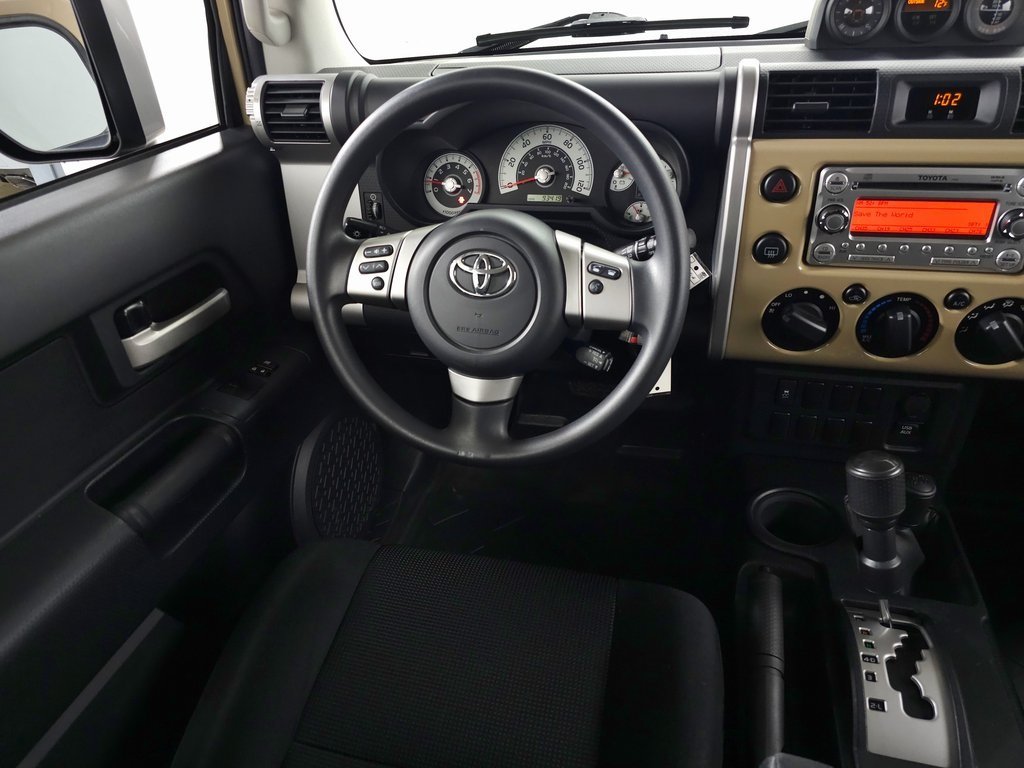 2014 TOYOTA FJ CRUISER - Image 16