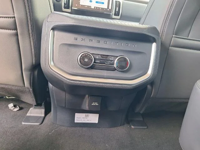 New 2026 Oxford White Ford Active image 37