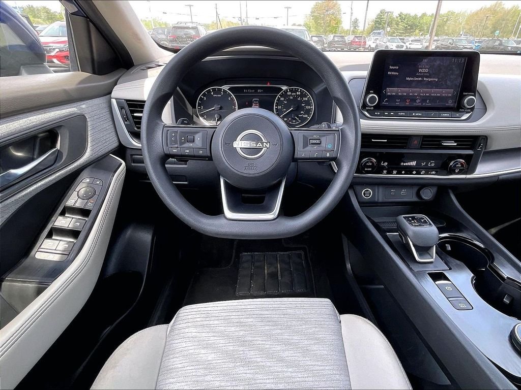 Used 2023 Caspian Blue Metallic Nissan SV image 16