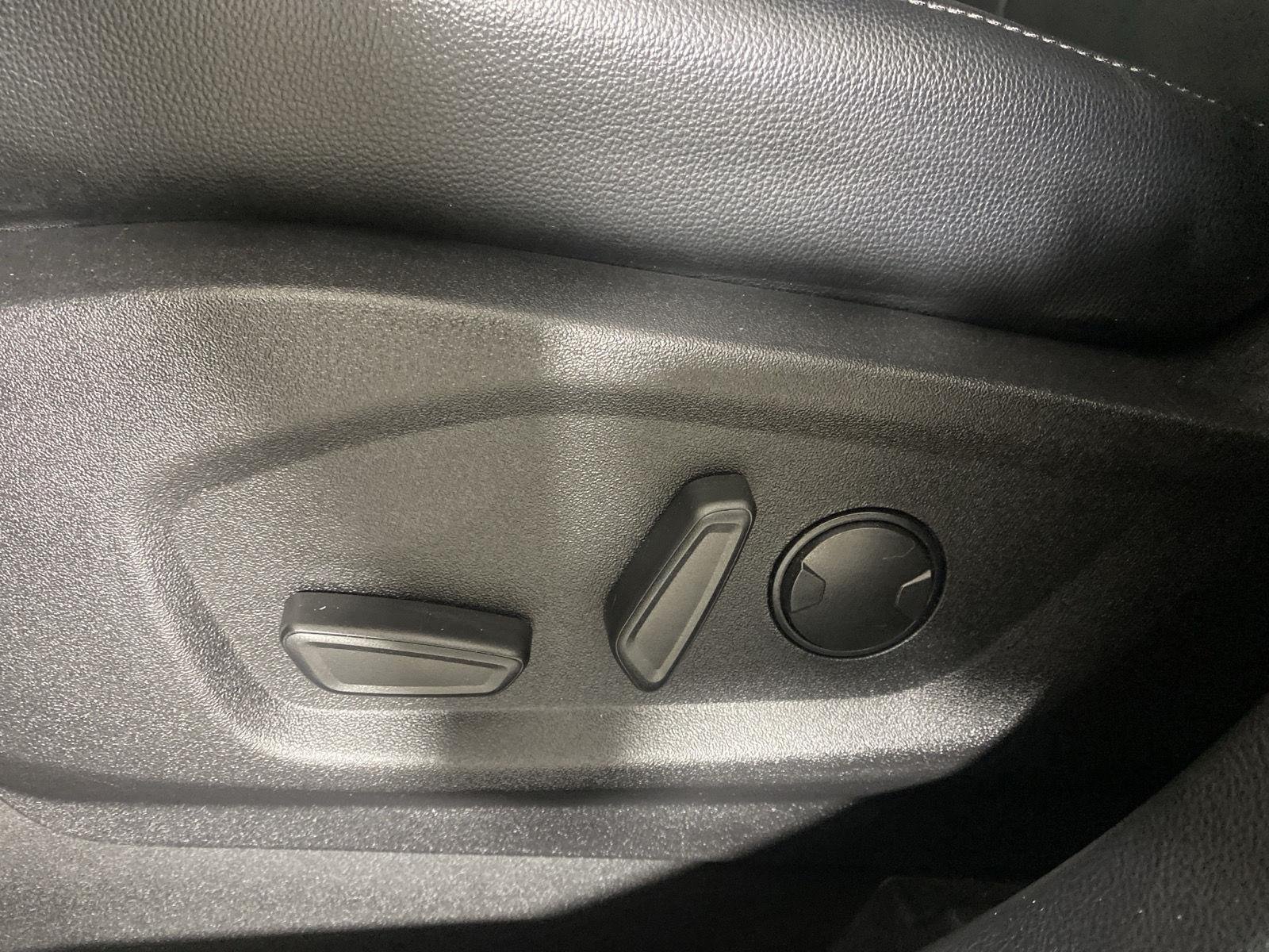 Used 2022 Forged Green Ford Titanium image 13