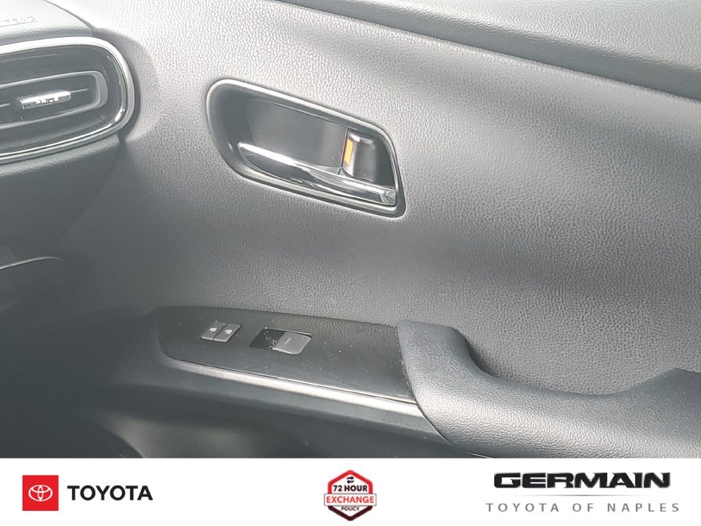Certified Used 2022 Silver Toyota XLE image 28