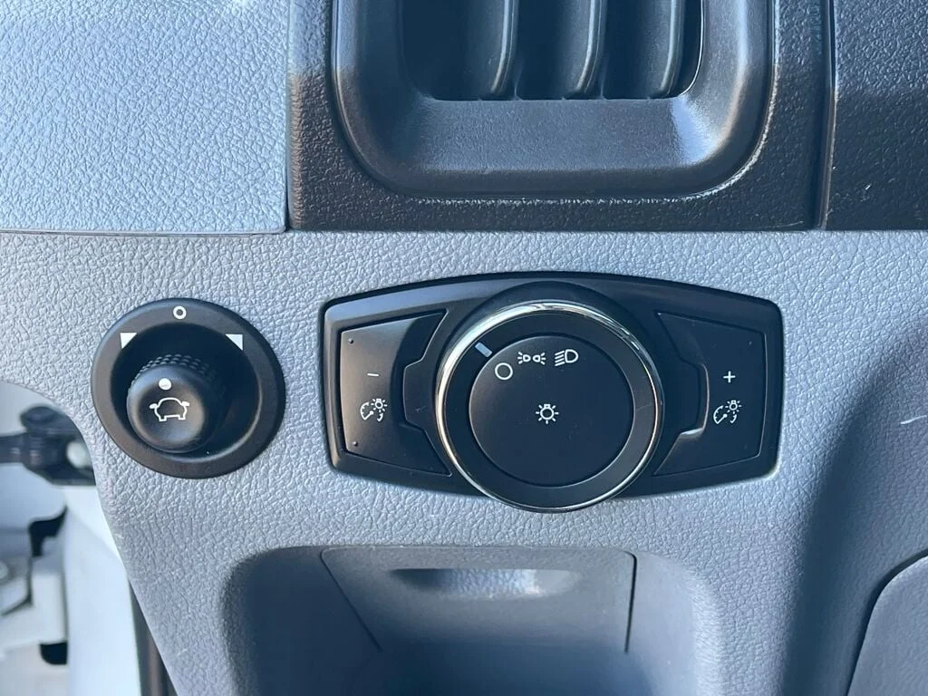 Used 2019 Oxford White Ford XL image 16