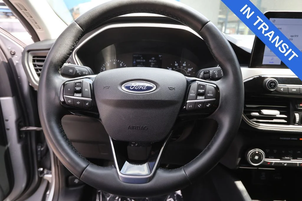 Used 2022 Silver Metallic Ford SE image 22