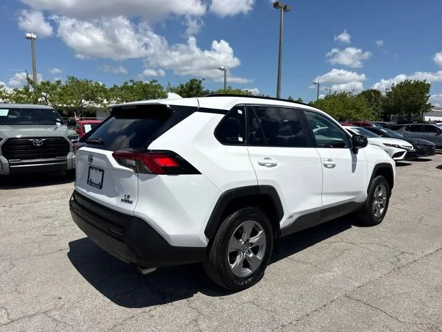 Used 2024 White Toyota LE image 10