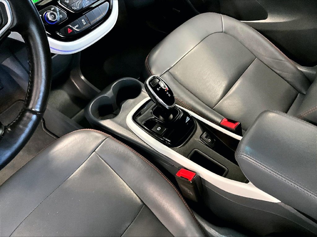 Used 2018 Gray Chevrolet Premier image 20