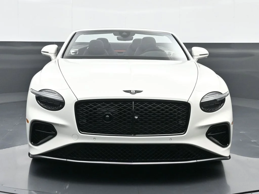 New 2026 White Bentley  image 15