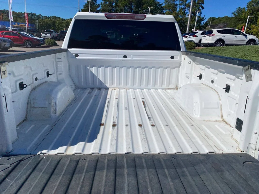 Used 2022 White GMC Pro image 11