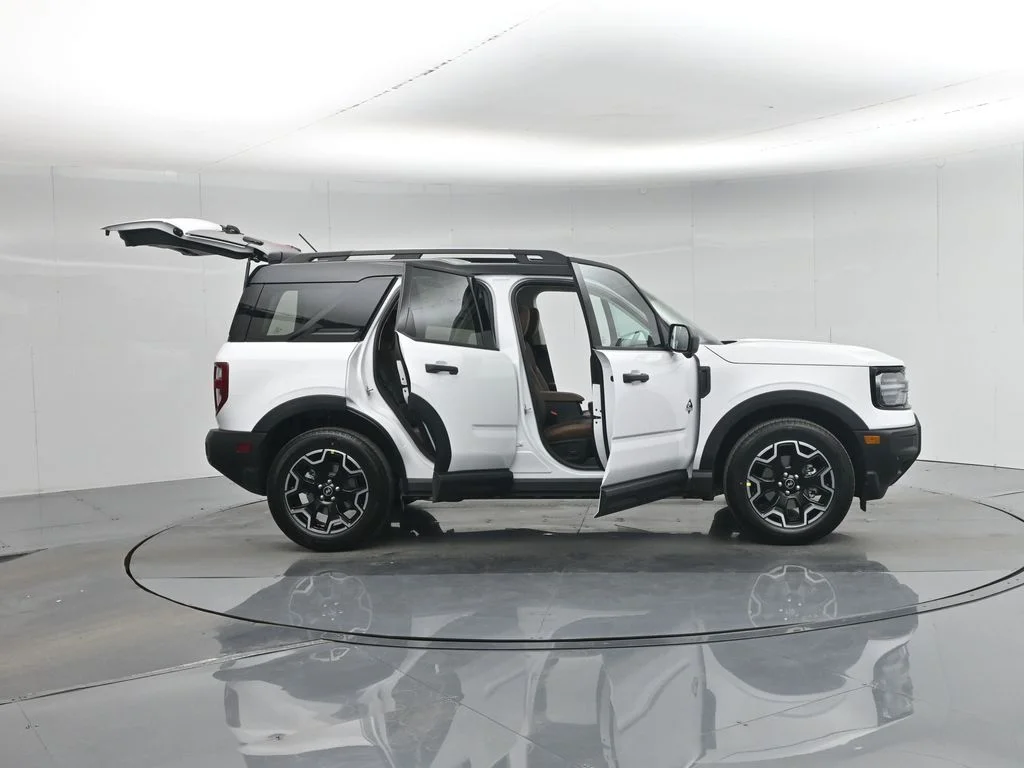 New 2026 Oxford White Ford Outer Banks image 4
