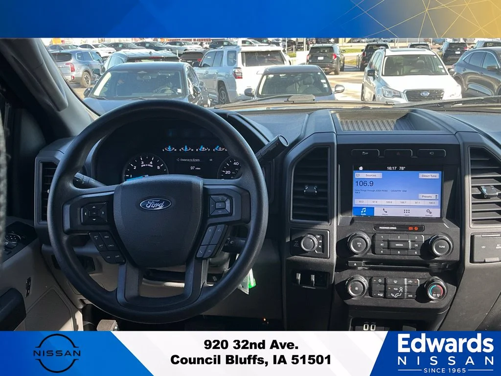 Used 2017 Black Ford XLT image 18