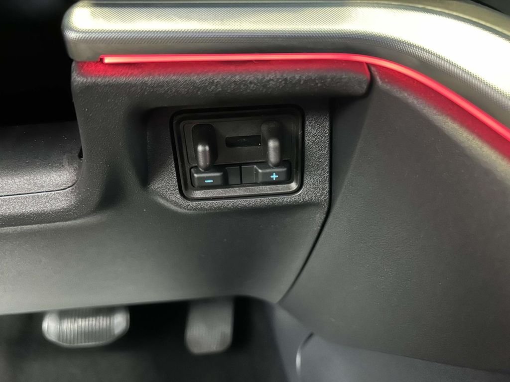 Used 2025 White Ford Platinum image 24