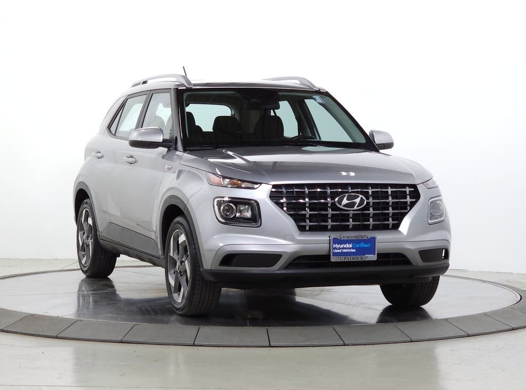2025 Hyundai Venue SEL IVT's photo