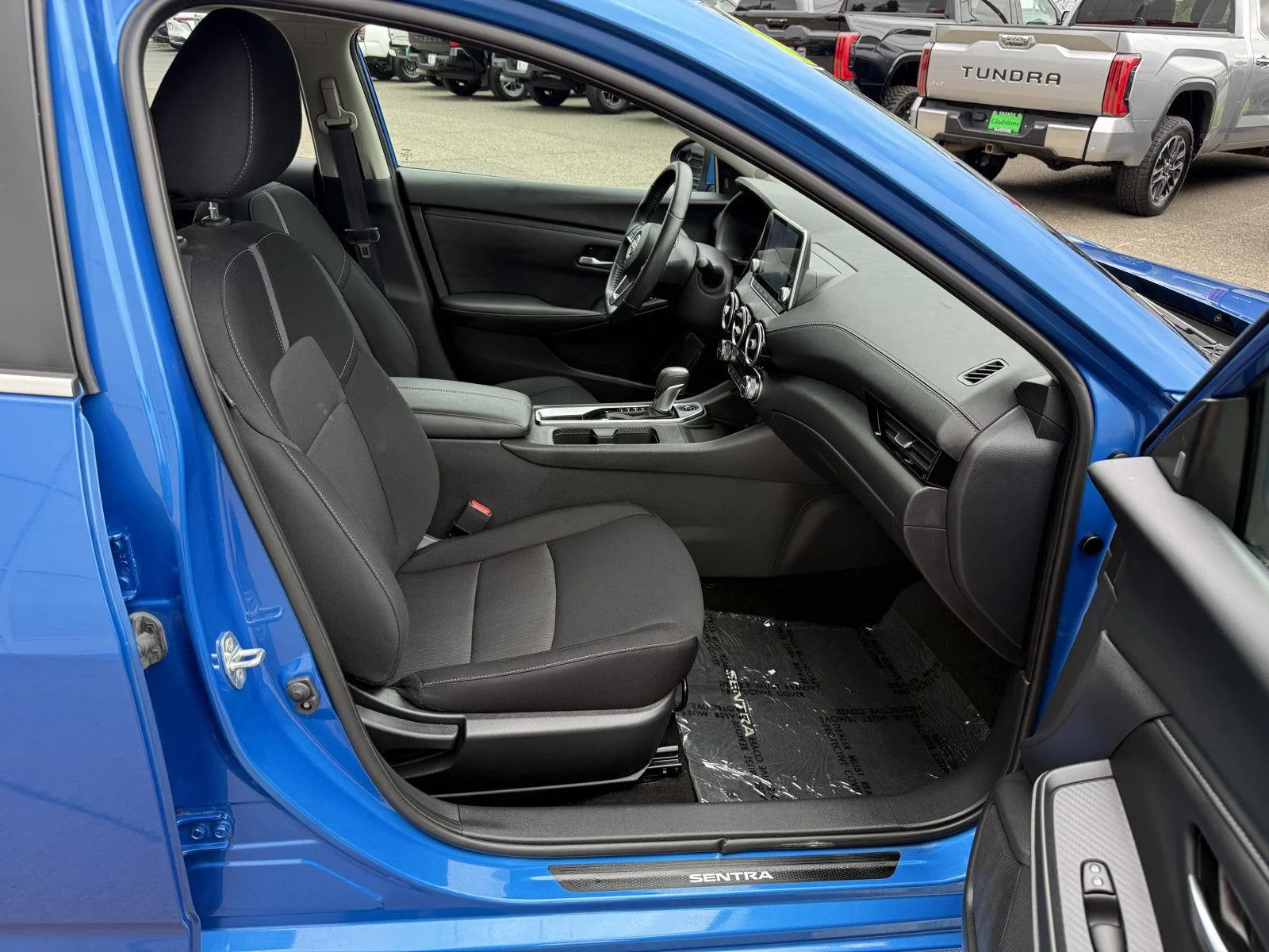 Used 2024 Electric Blue Metallic Nissan SV image 18