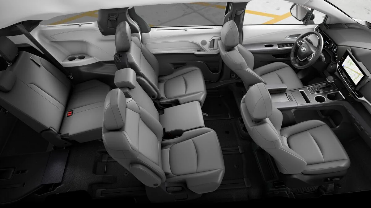 New 2026 Wind Chill Pearl Toyota XLE 8 Passenger image 22