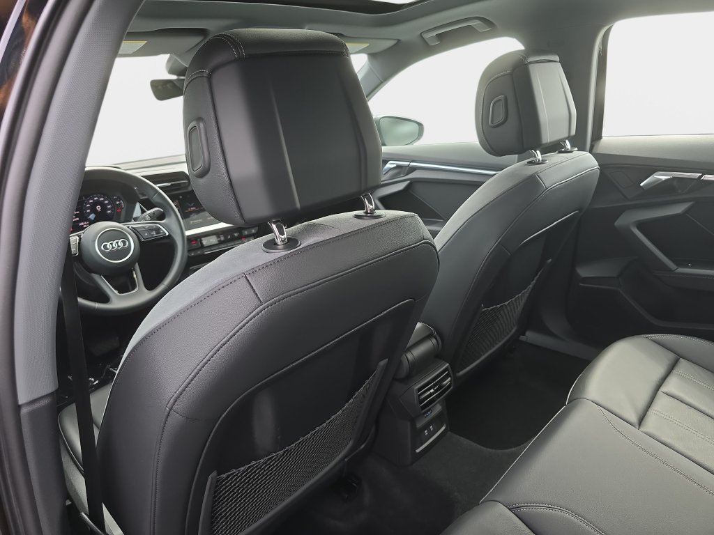 Used 2023 Black Audi  image 11