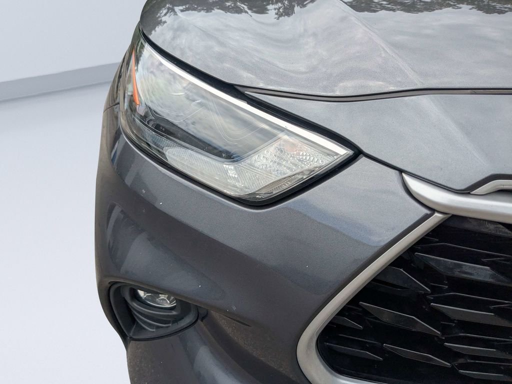 Used 2022 Gray Toyota XLE image 10