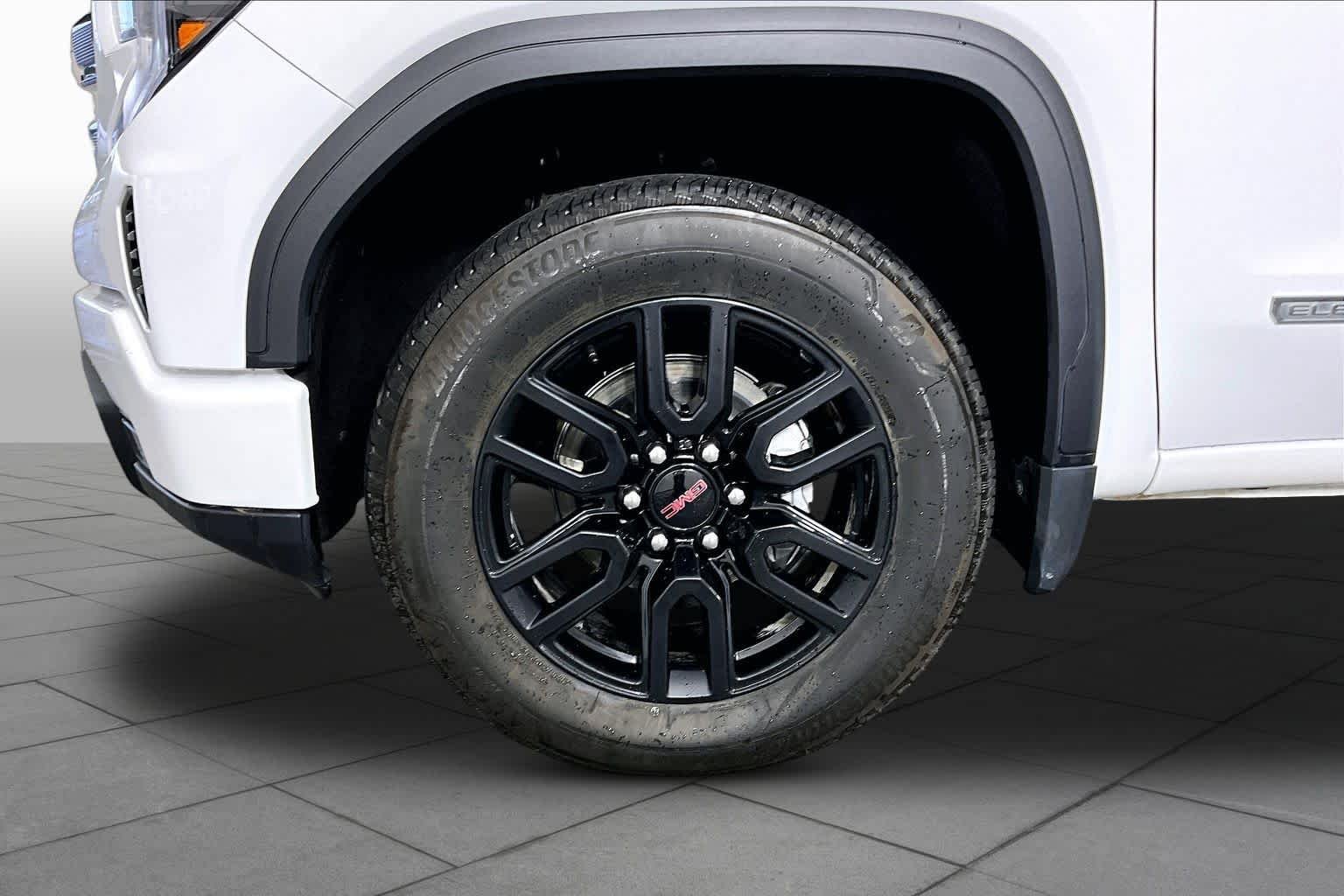 2024 GMC Sierra 1500 Elevation - Photo 11