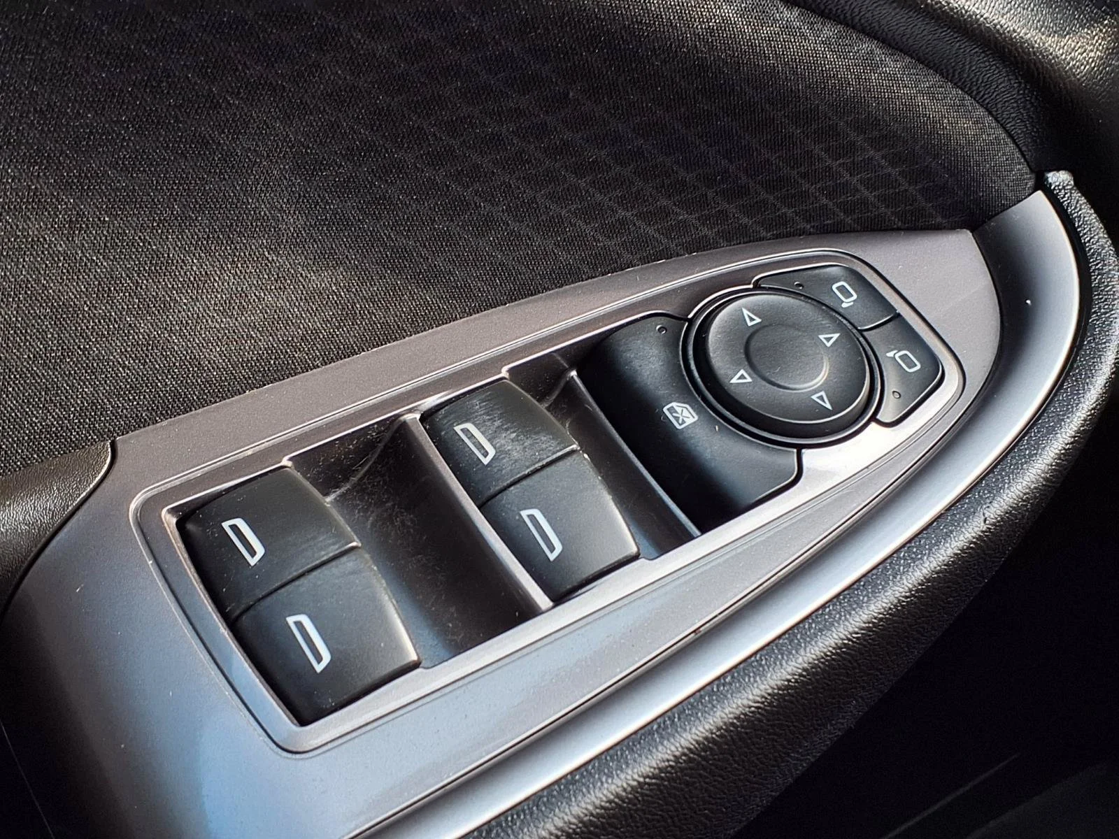 2017 Chevrolet Malibu 1LS - Photo 24