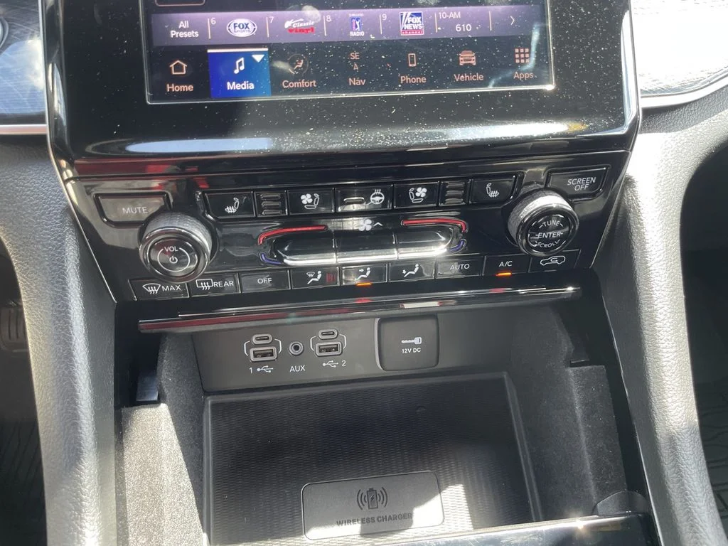 Used 2022 Silver Zynith Jeep Trailhawk image 22