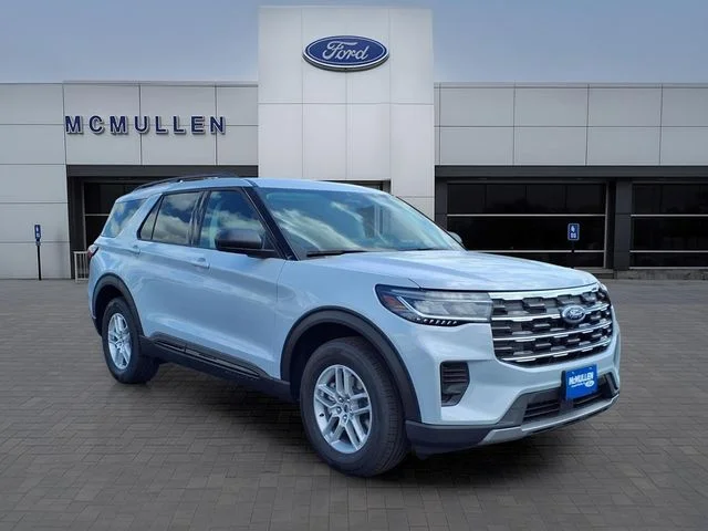 New 2026 Space White Metallic Ford Active image 9