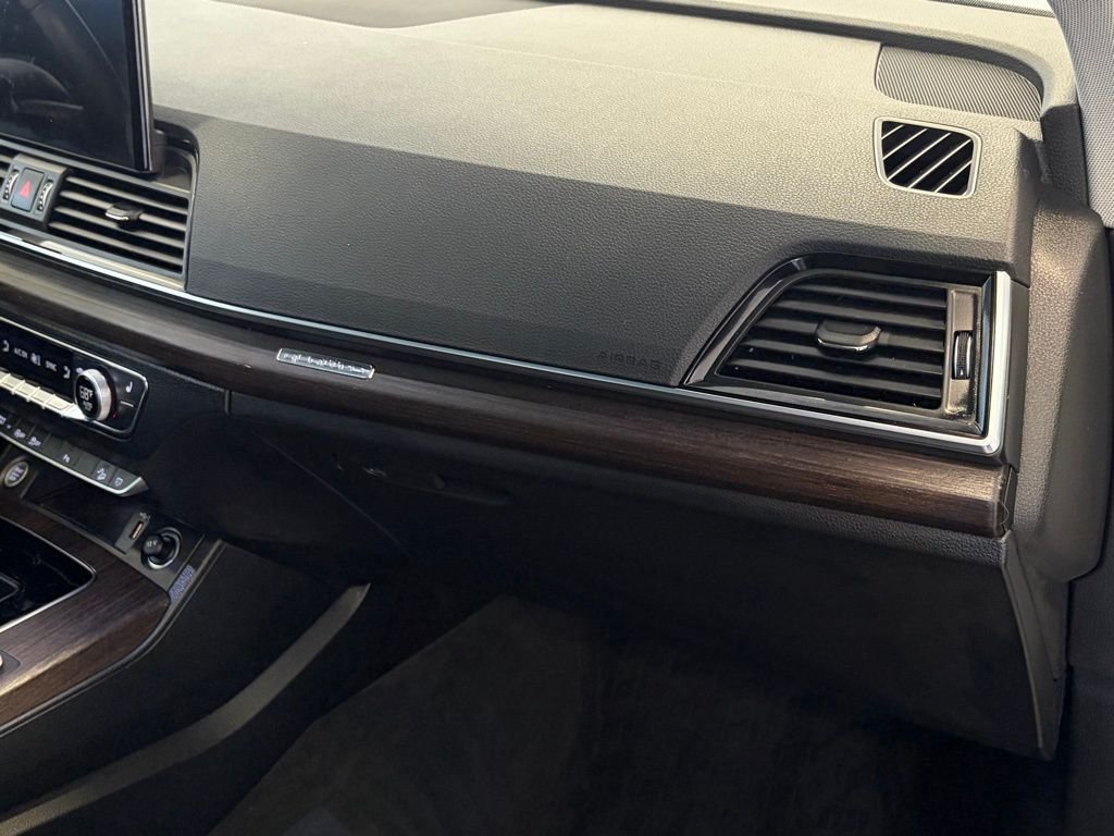 Used 2023 Glacier White Audi 40 Premium image 26