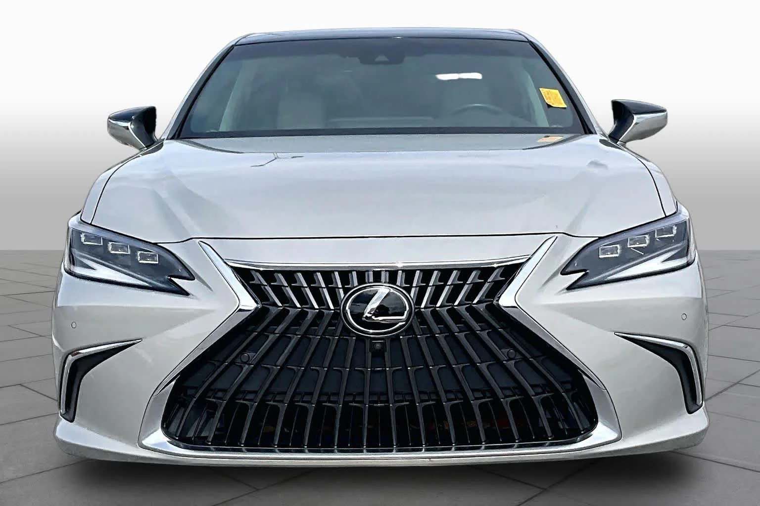 Used 2022 Moonbeam Beige Metallic Lexus Ultra Luxury image 4
