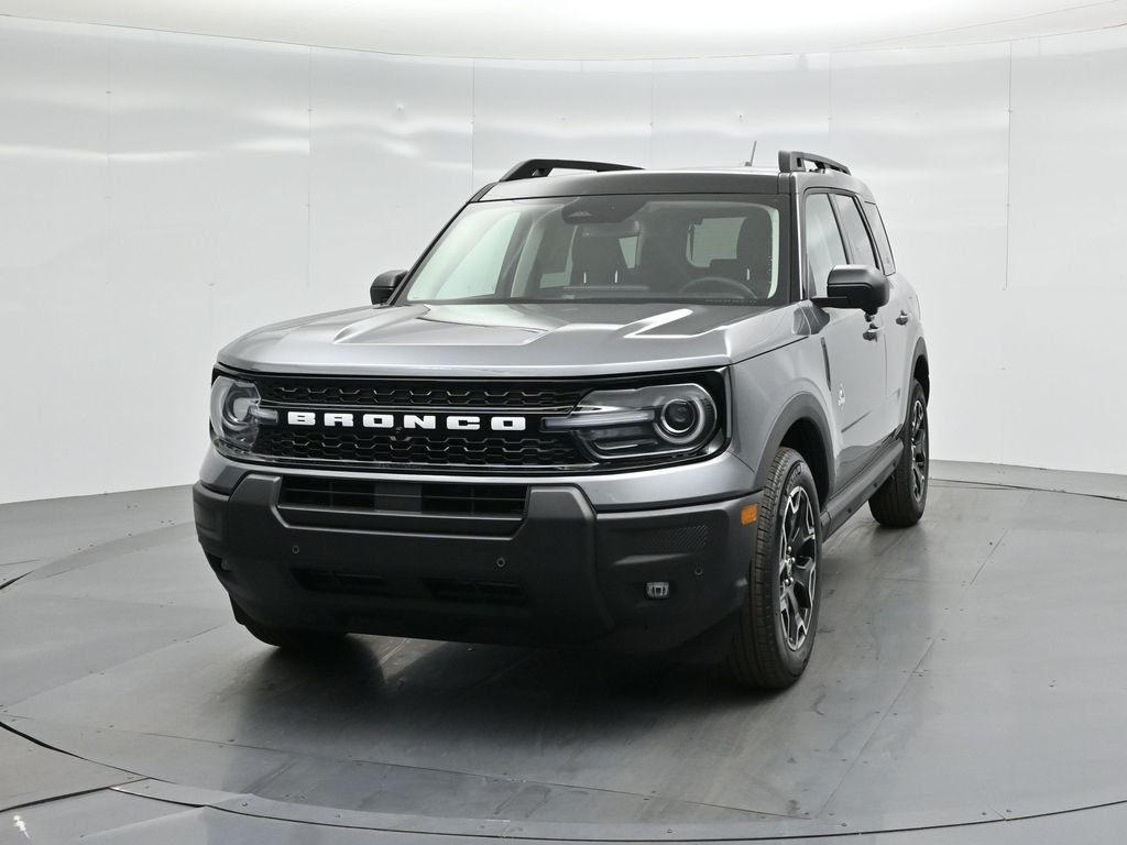 New 2025 Carbonized Gray Metallic Ford Outer Banks image 57