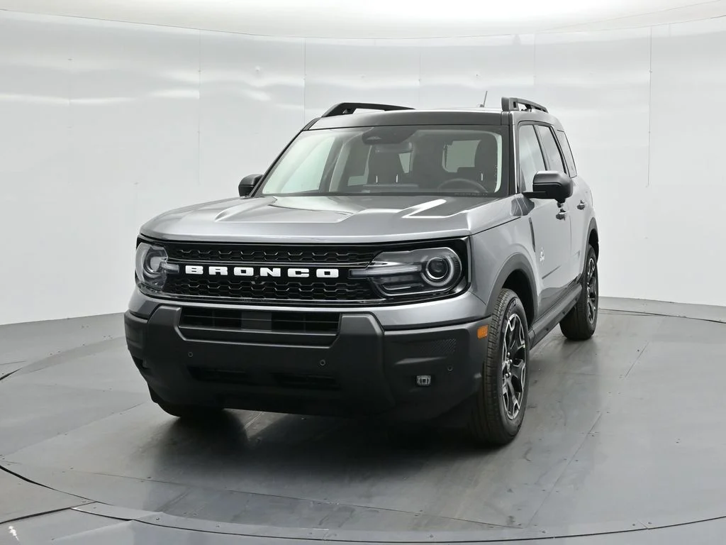 New 2025 Carbonized Gray Metallic Ford Outer Banks image 57