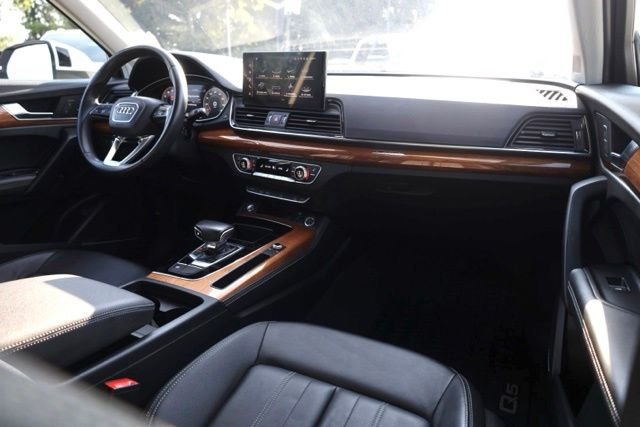 Used 2023 Glacier White Metallic Audi 45 S line Premium image 41