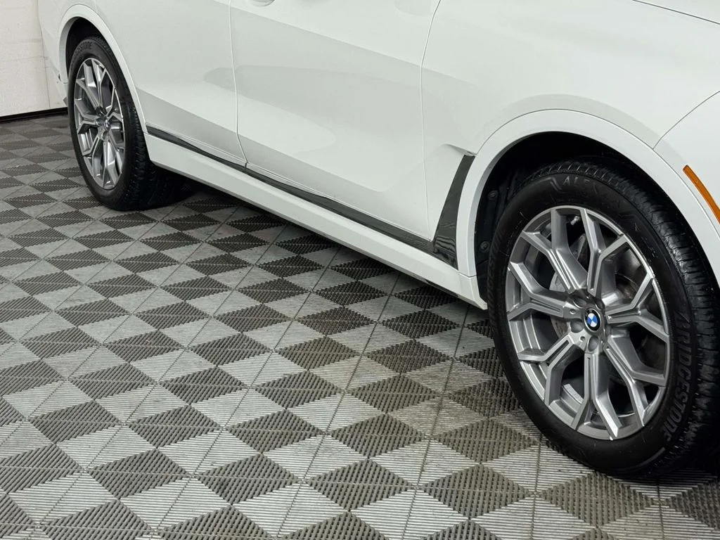 Certified Used 2024 White BMW xDrive40i image 12