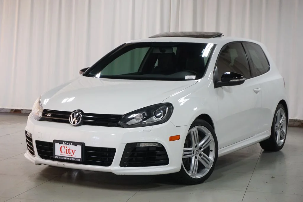 Used 2012 Candy White Volkswagen R image 17