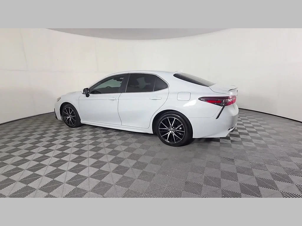 Used 2024 Ice Toyota SE image 45