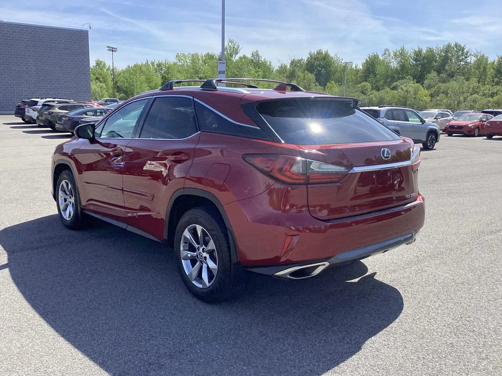 Used 2018 Matador Red Mica Lexus Base image 5