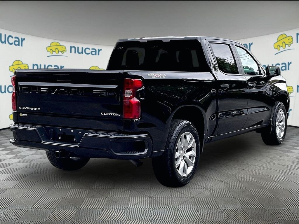 Used 2023 Black Chevrolet Custom image 6
