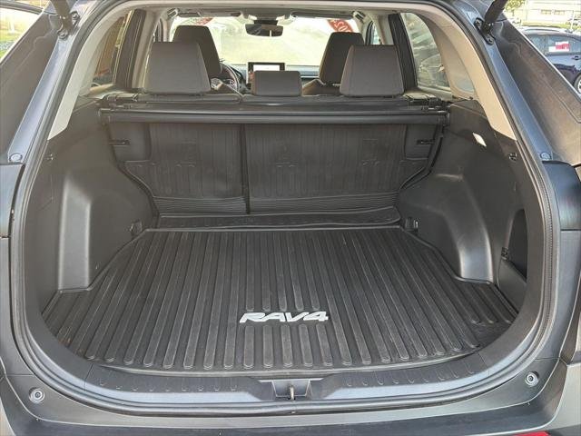Certified Used 2024 MAGNETIC GRAY MET. Toyota  image 33