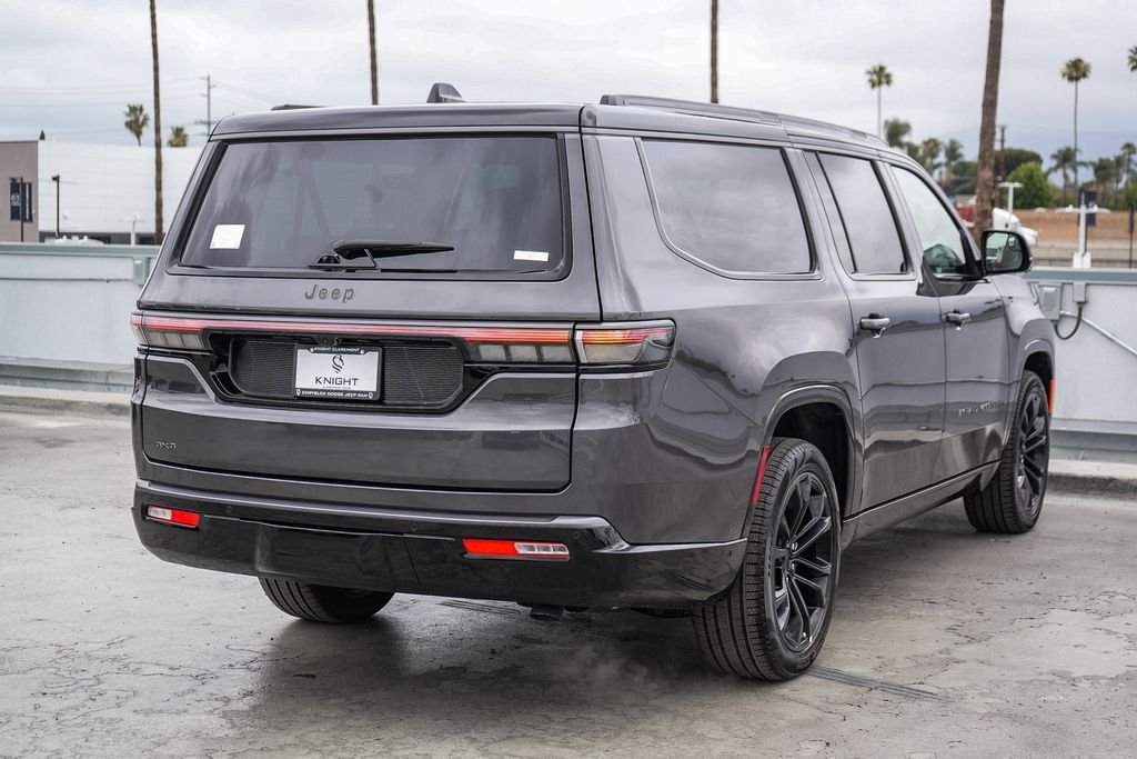New 2026 Gray Metallic Jeep Summit Obsidian image 7