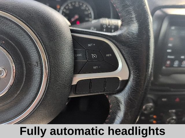 Used 2020 White Jeep Trailhawk image 8