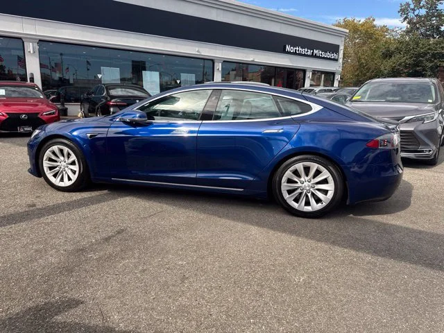 Used 2020 Blue Tesla Long Range image 3