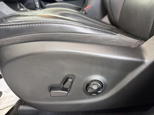 Certified Used 2020 White Jeep Latitude Plus image 16