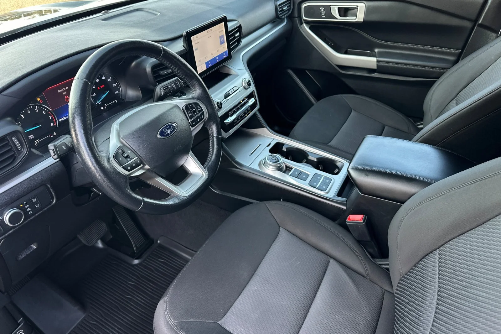 Used 2022 Black Metallic Ford XLT image 9