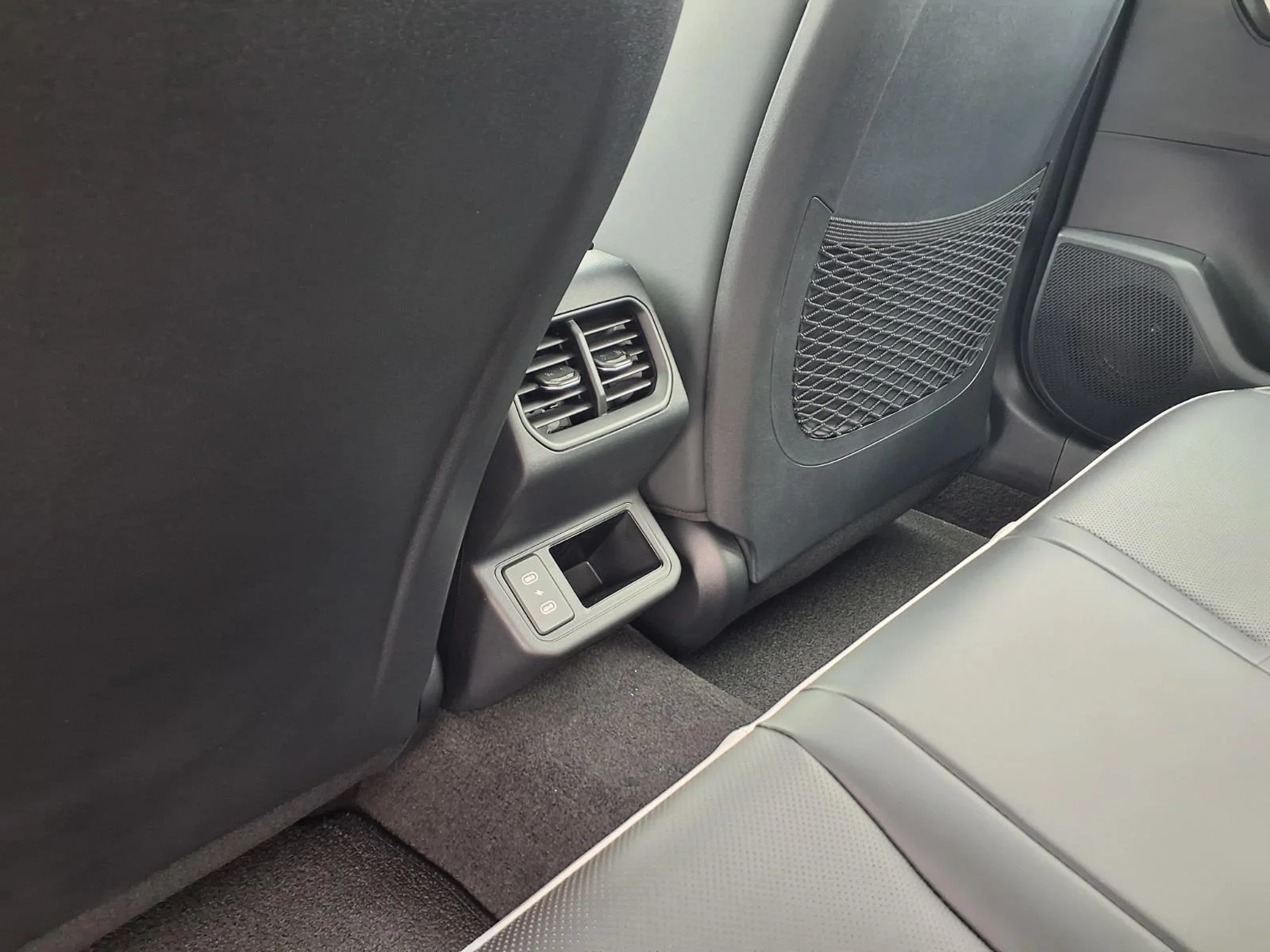 New 2026 Morning Haze Kia GT-Line Turbo image 7