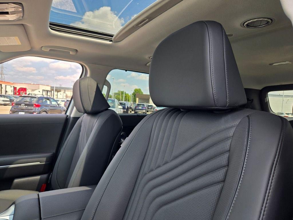 New 2026 White Pearl Hyundai SEL Premium 7P image 26