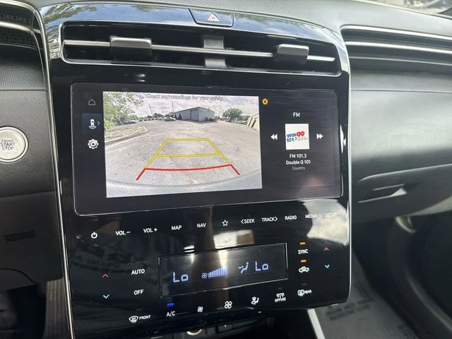 Used 2024 Green Hyundai SEL image 22